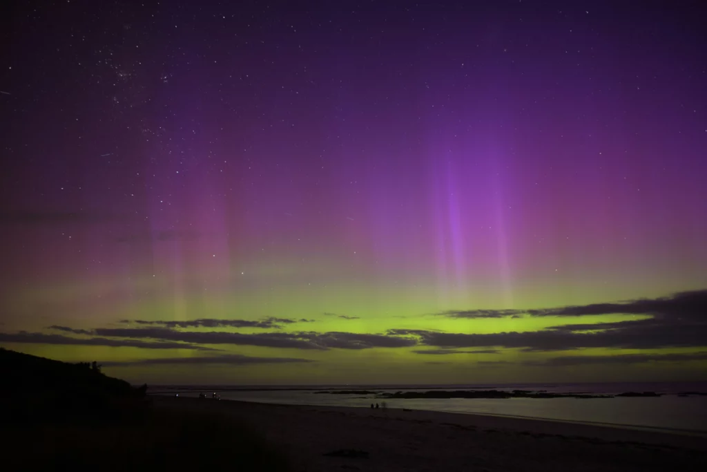 The Aurora Australis dances in Victoria, Australia